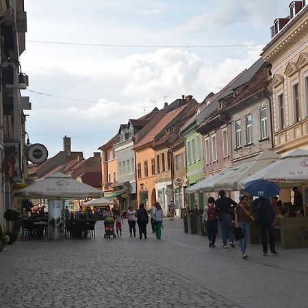 Eduard Central Weiss Brassó Kültér fotó